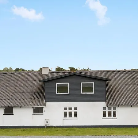 In With House Sea View *